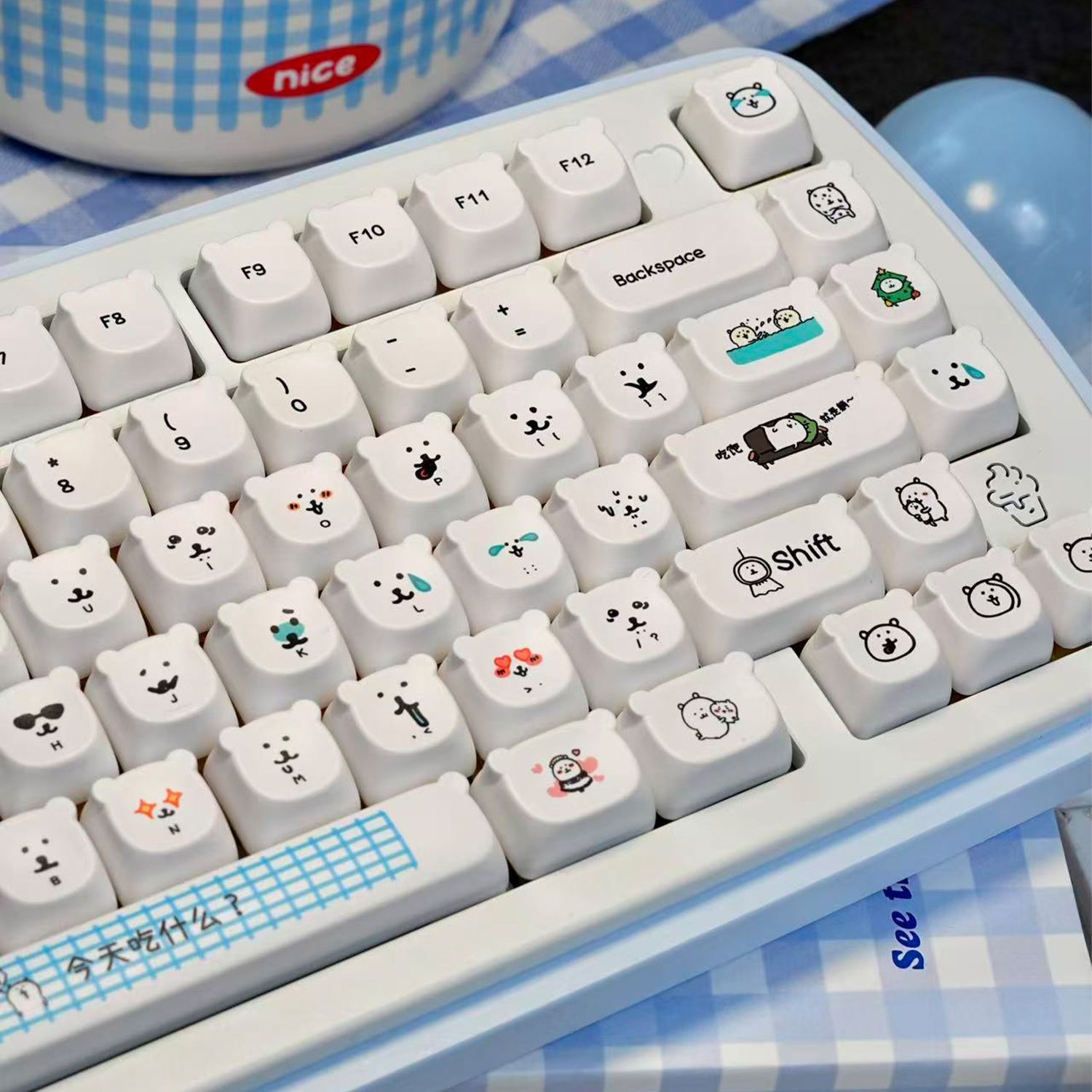 Gaming Accessories Aesthetic - Urocze klawisze PBT z motywem kreskówkowego